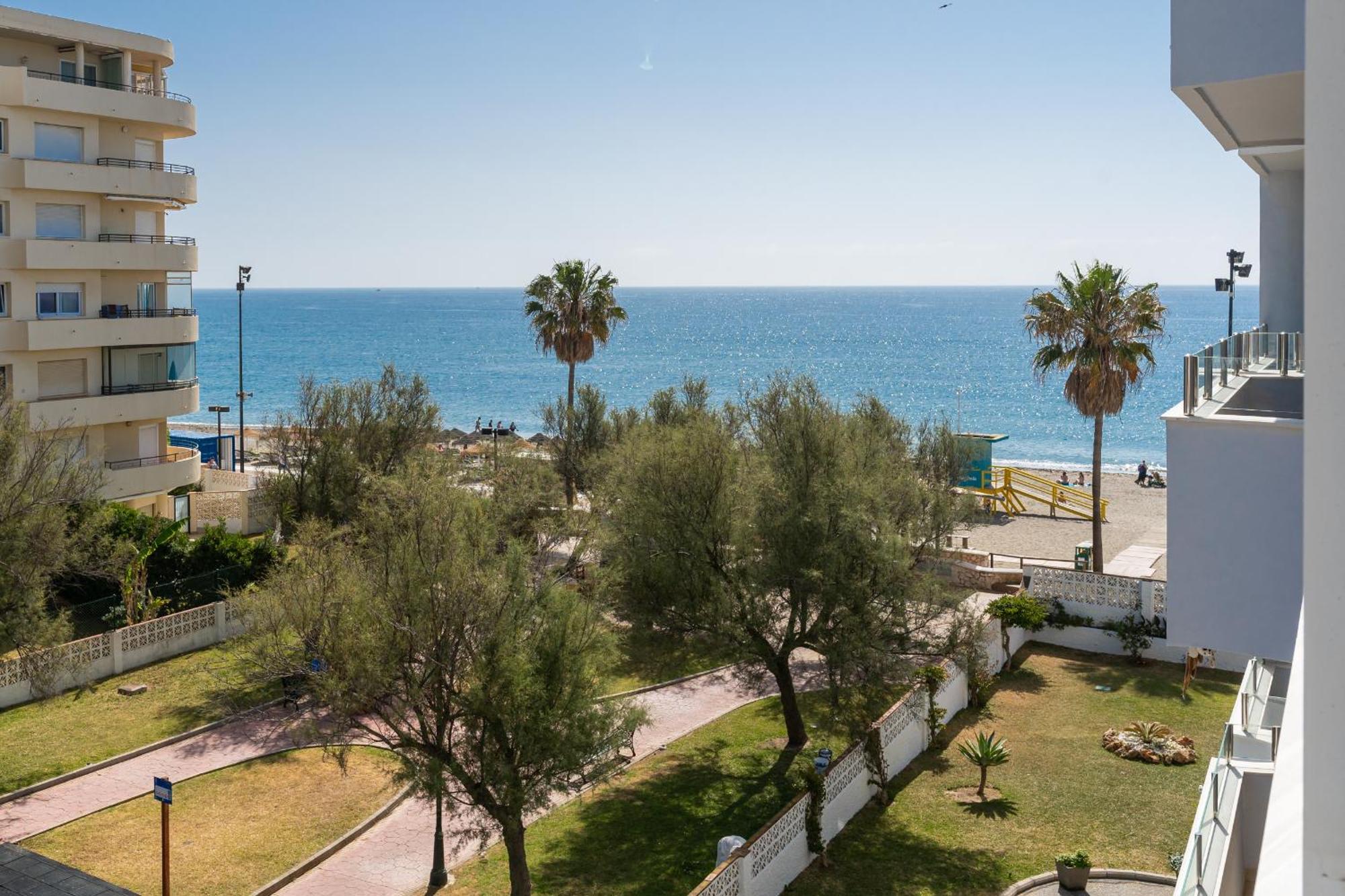 Blonzu Dominicana Fuengirola Kültér fotó