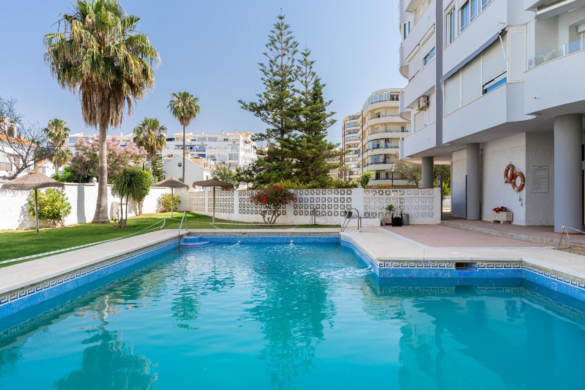 Blonzu Dominicana Fuengirola Kültér fotó